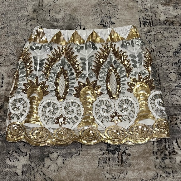 Main Strip Sequin Skirt - Picture 2 of 7